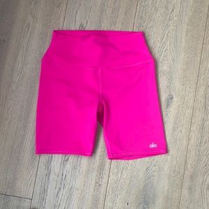 Alo yoga pink biker shorts